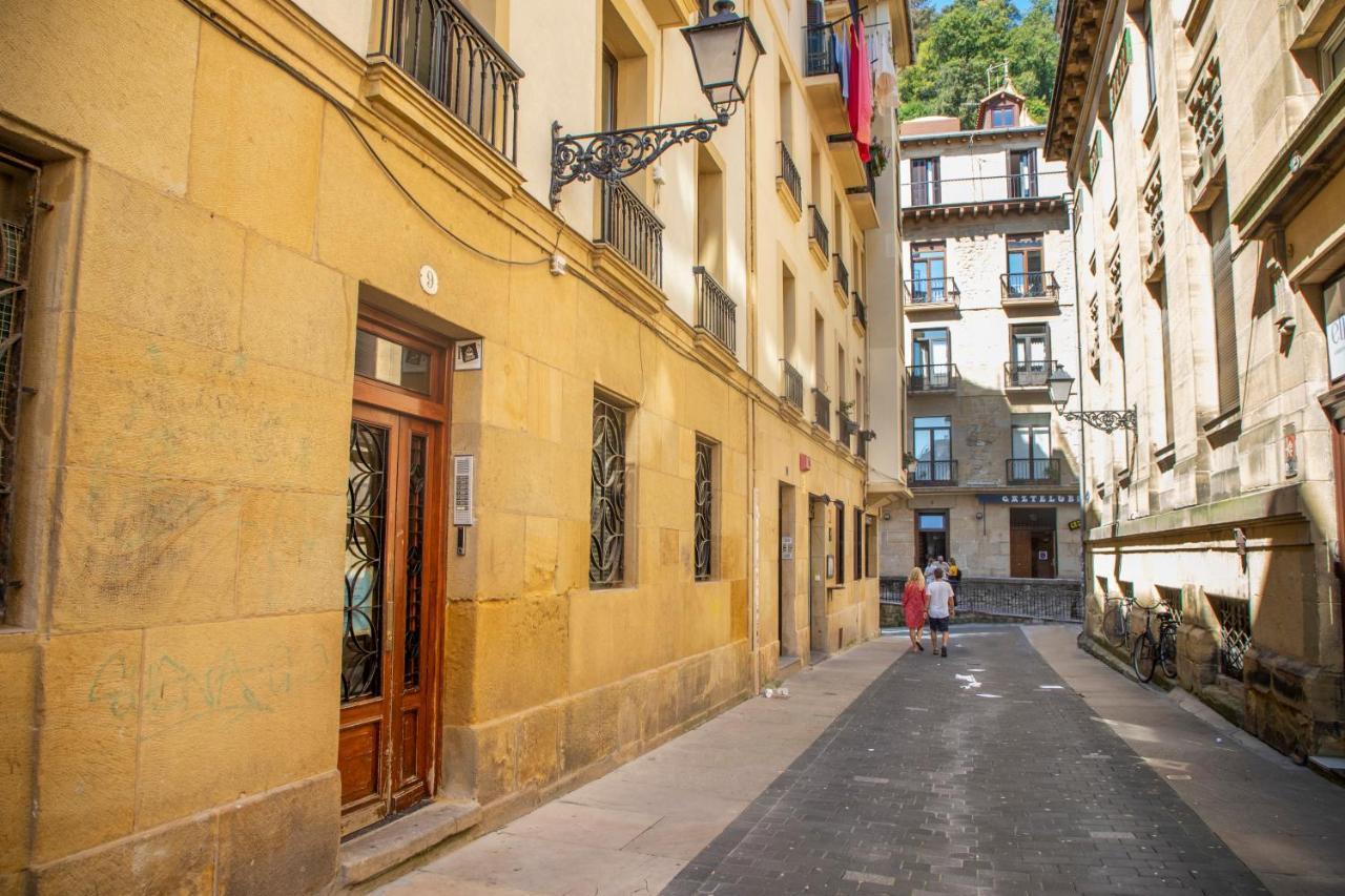 Old Town Homestay San Sebastian Exterior photo